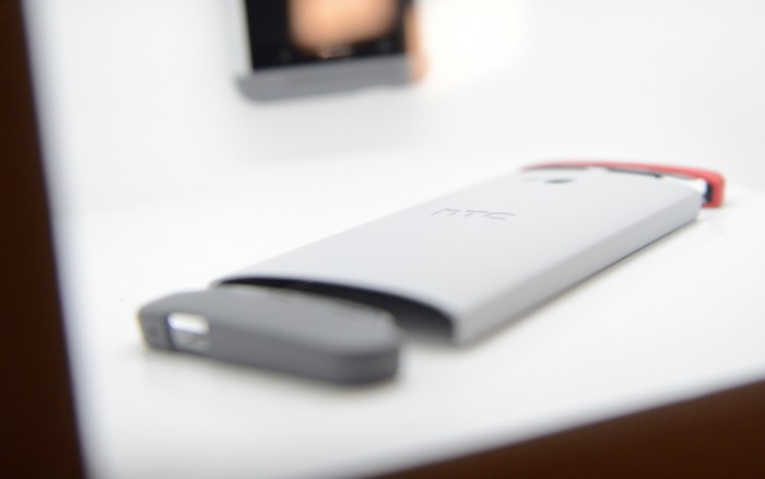Official HTC One accessories show up at online retail stores – set to ship March 8th